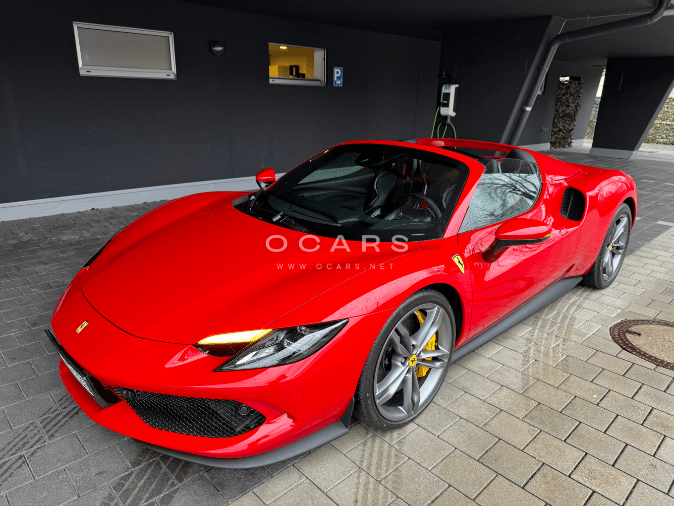 Ferrari 296 GTS Spider 3