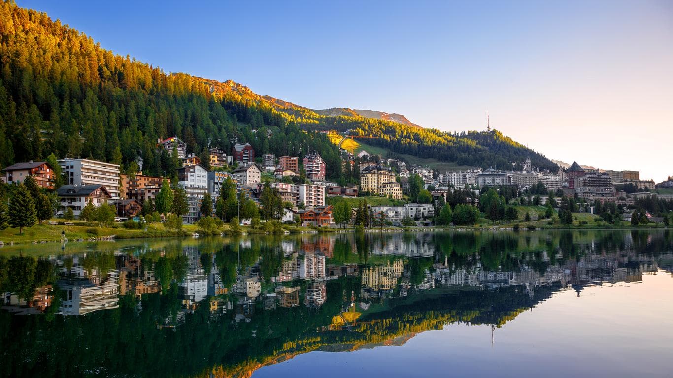 Europe by Supercar: 9 Iconic Drives You Can Do in a Weekend