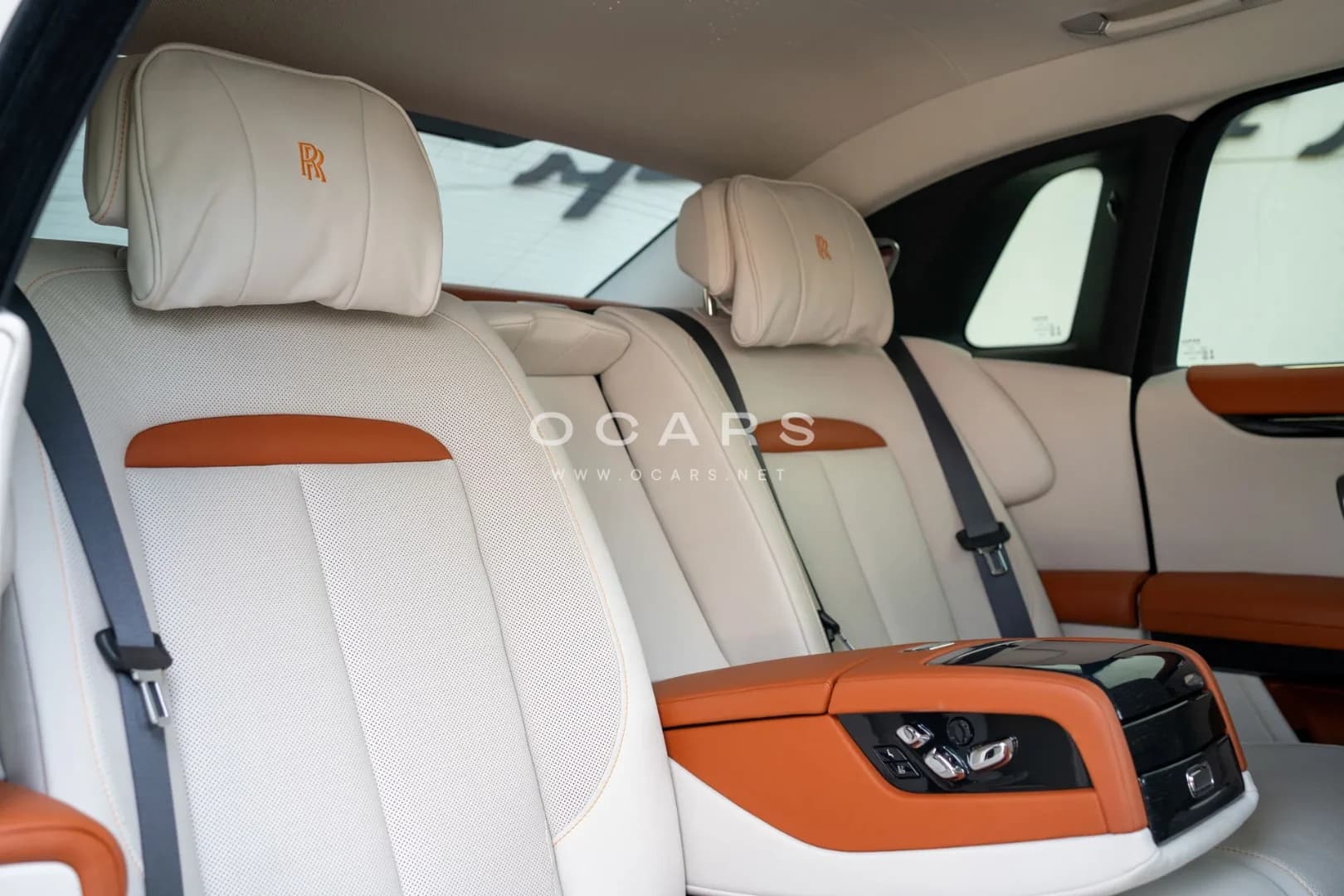 Rolls-Royce Ghost Amber Roads 3
